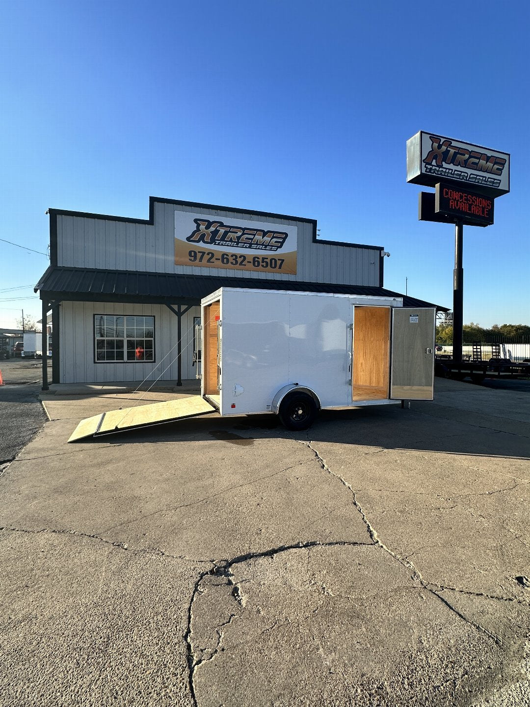 6X12 SINGLE AXLE CONTINENTAL CARGO / ENCLOSED TRAILER