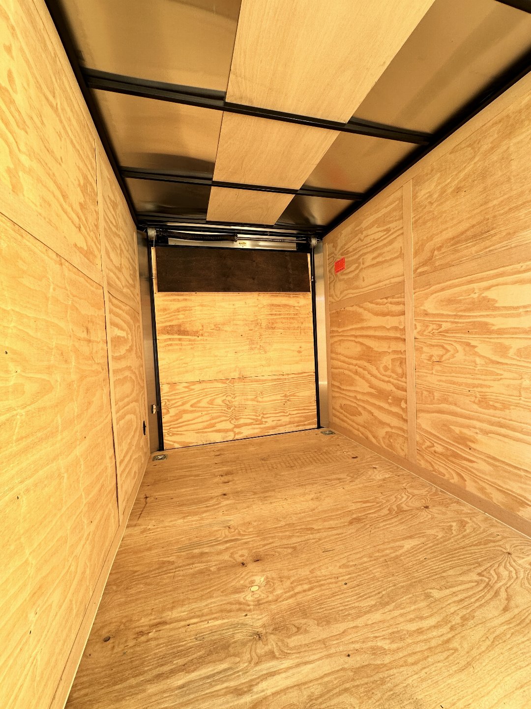 6X12 TANDEM AXLE CONTINENTAL CARGO / ENCLOSED TRAILER