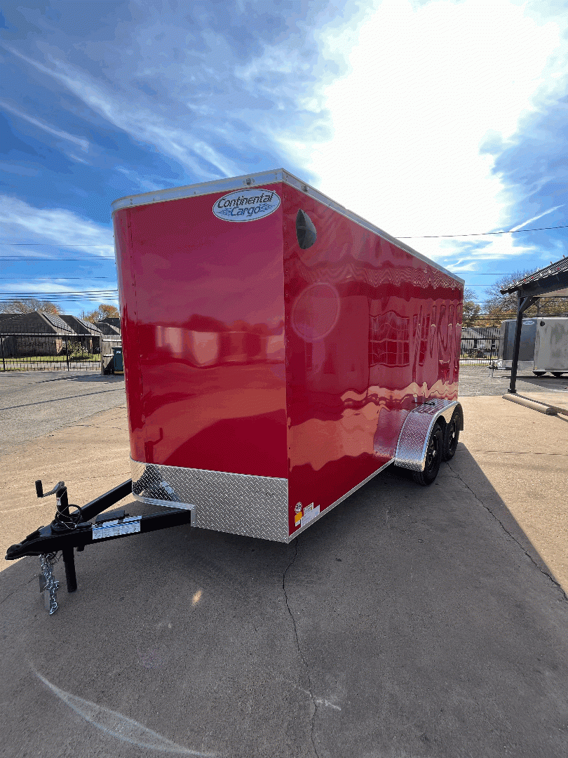 7X14 TANDEM AXLE CONTINENTAL CARGO ENCLOSED TRAILER