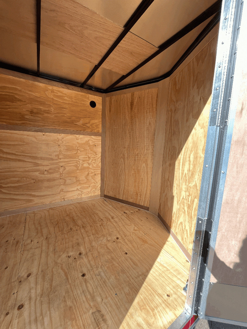 7X14 TANDEM AXLE CONTINENTAL CARGO ENCLOSED TRAILER