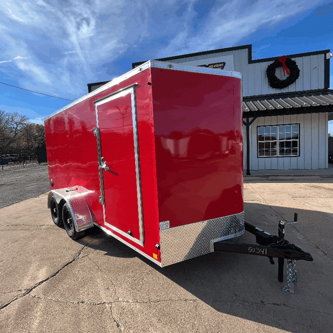 7X14 TANDEM AXLE CONTINENTAL CARGO ENCLOSED TRAILER