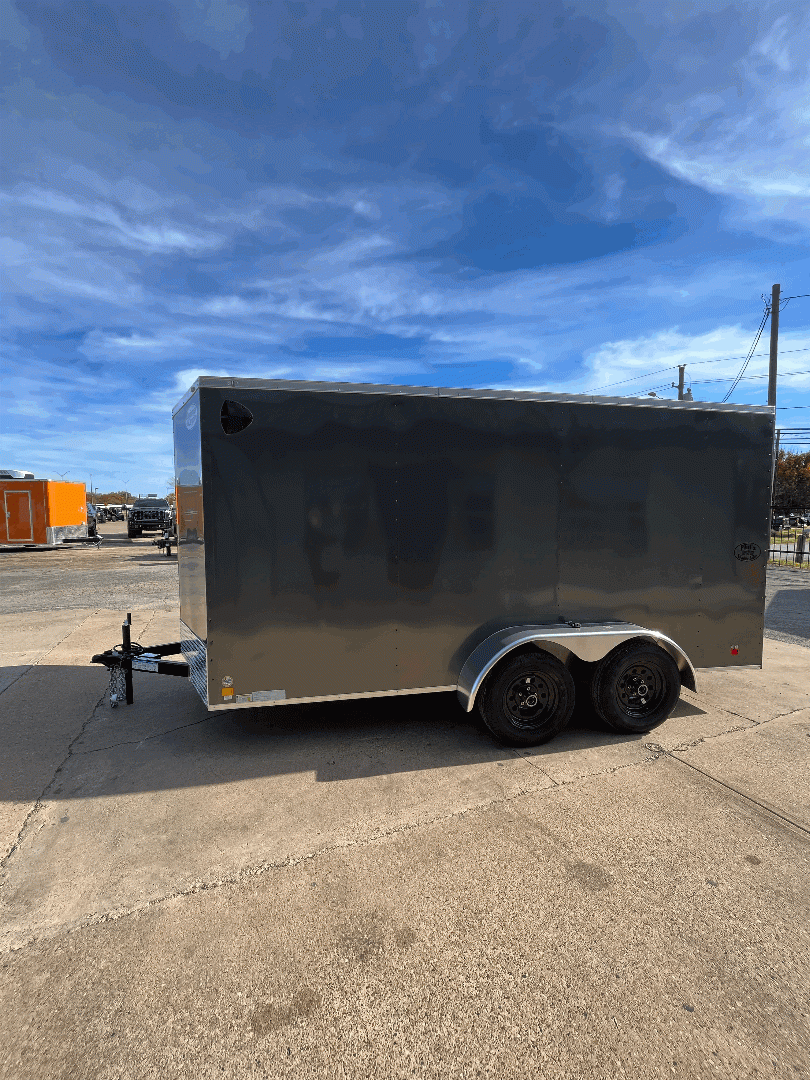 7X14 TANDEM AXLE CONTINENTAL CARGO ENCLOSED TRAILER