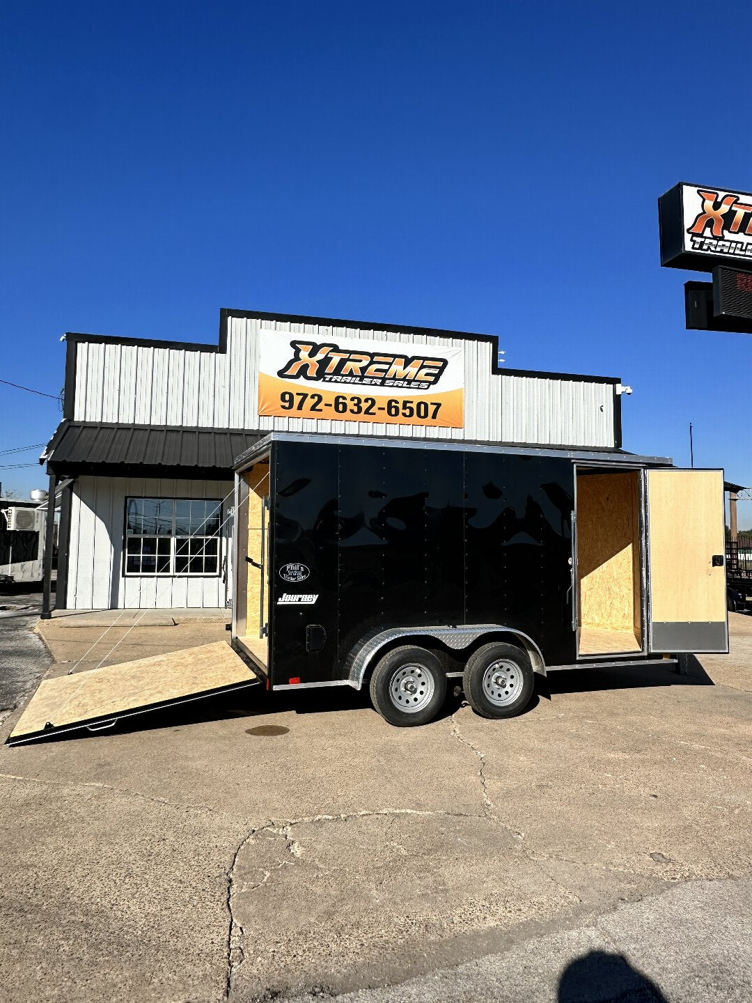 7X14 TANDEM AXLE PACE AMERICAN ENCLOSED TRAILER