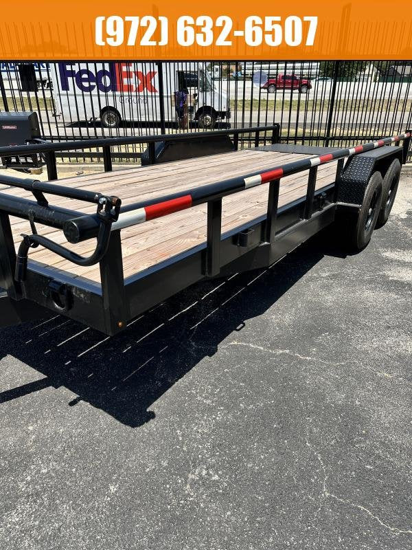 83X20 STANLEY UTILITY TRAILER SLIDE IN RAMPS 14K ROUND PIPE