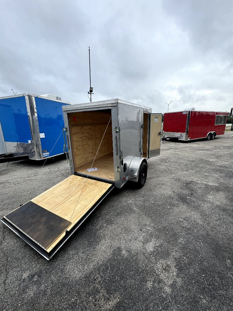 5X8 Single Axle Continental Cargo / Enclosed Trailer