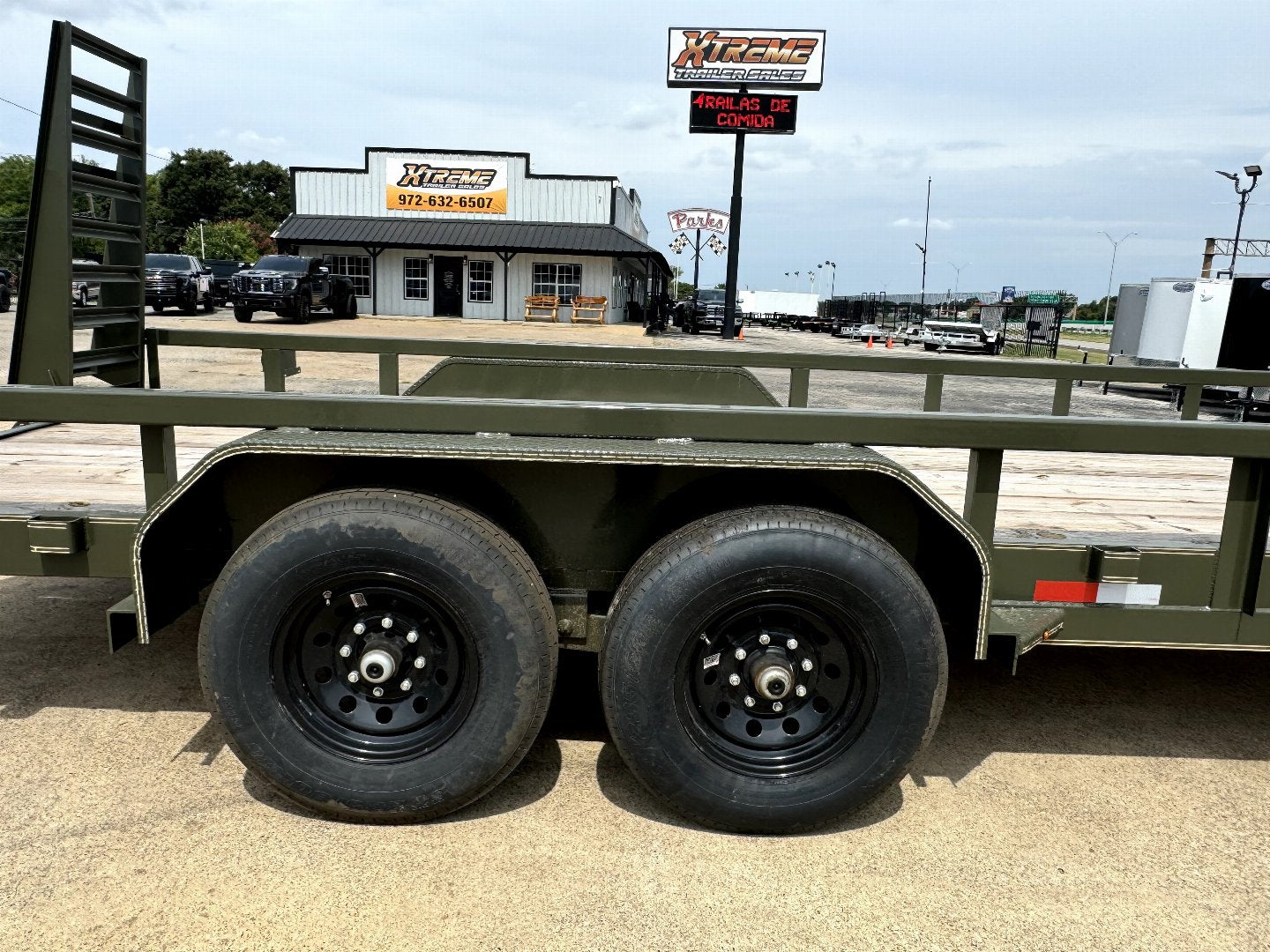 2024 83x20 Gooseneck Heavy Duty Equipment trailer Stand up ramps Equipment Trailer