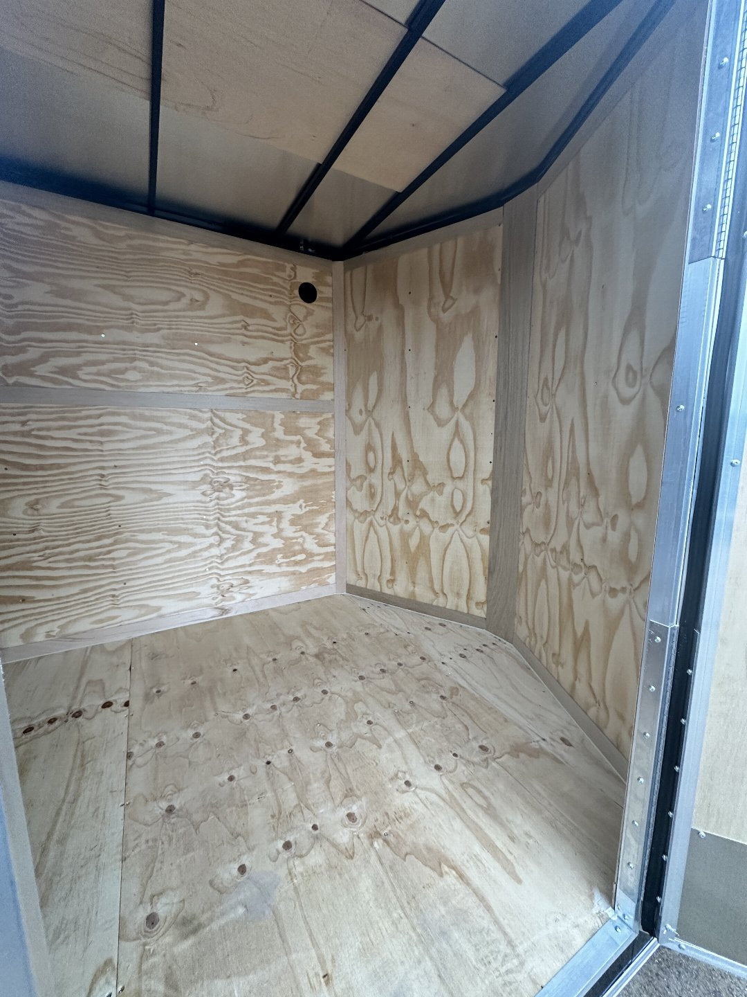 7X16 7FT INTERIOR CONTINENTAL CARGO / ENCLOSED