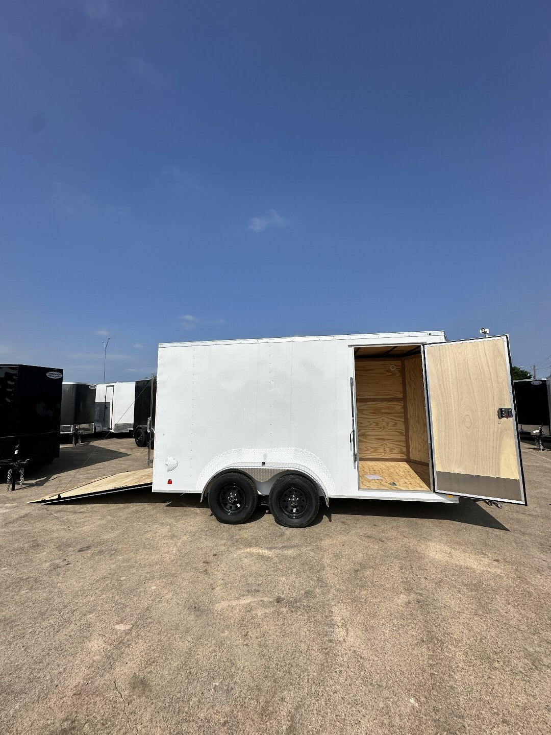 7X14 TANDEM AXLE 7 FT. INTERIOR HEIGHT CONTINENTAL CARGO / ENCLOSED TRAILER