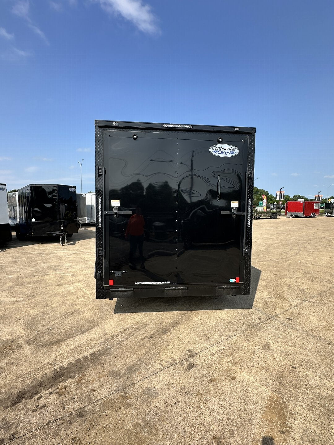 7X16 TANDEM AXLE 7 FT. INTERIOR HEIGHT BLACKOUT CONTINENTAL CARGO / ENCLOSED TRAILER