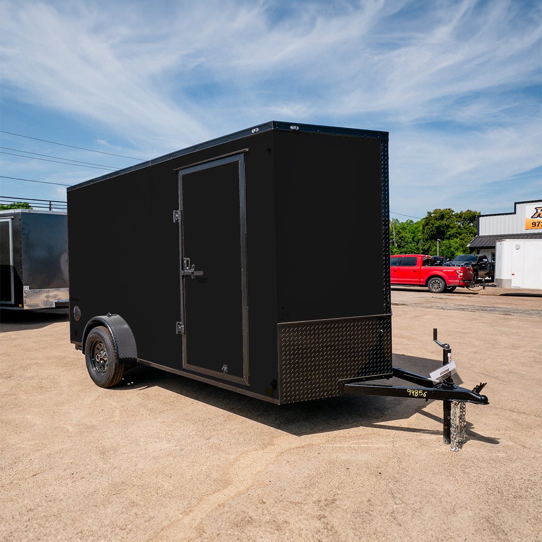 5X10 SINGLE AXLE CONTINENTAL CARGO / ENCLOSED TRAILER W/ REAR RAMP DOOR